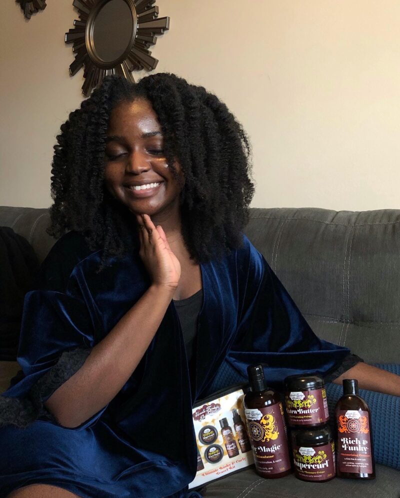 4 Tips To Grow Waist-Length Hair 