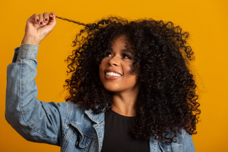 The Dos and Don’ts of Diffusing Curly Hair